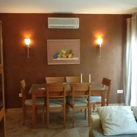 Atico Con Piscina Privada En El Corazon De Nerja! Villa Buitenkant foto