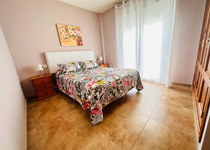 Atico Con Piscina Privada En El Corazon De Nerja!