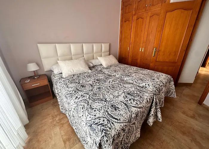 Atico Con Piscina Privada En El Corazon De Nerja!
