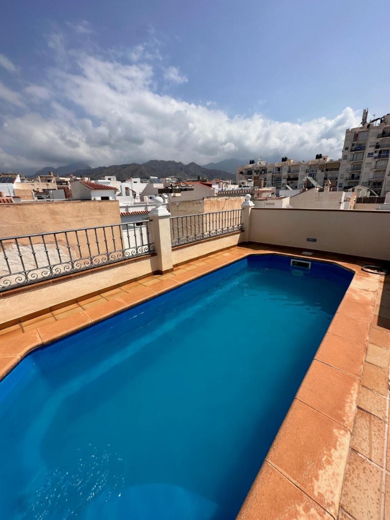 ático Con Piscina Privada En El Corazón De Nerja! *