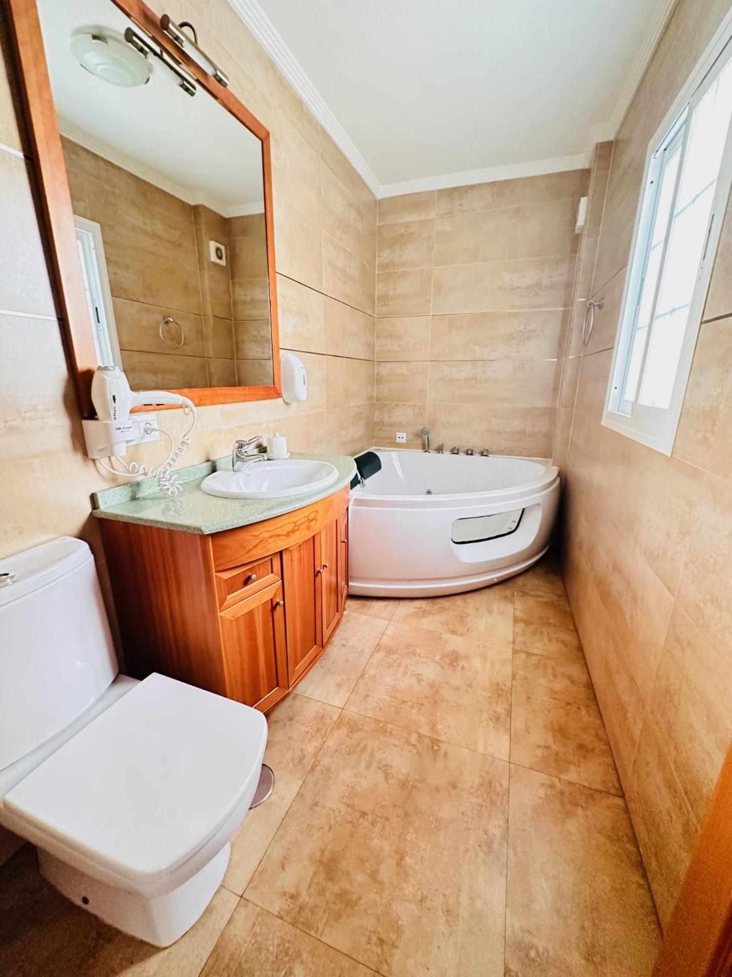 Dom wakacyjny Atico Con Piscina Privada En El Corazon De Nerja! *